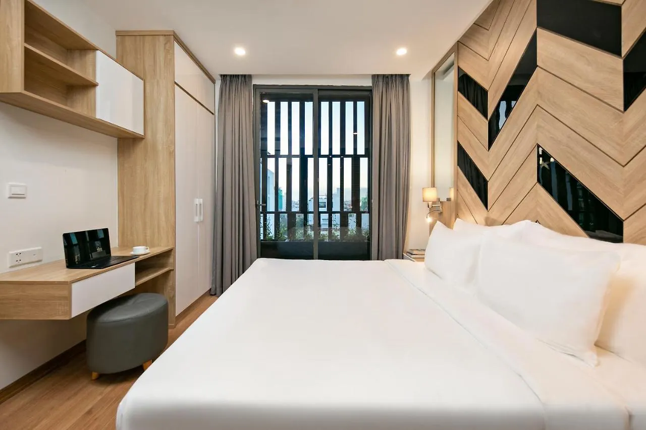Dolphin Hotel And Apartment Дананг Апарт-отель