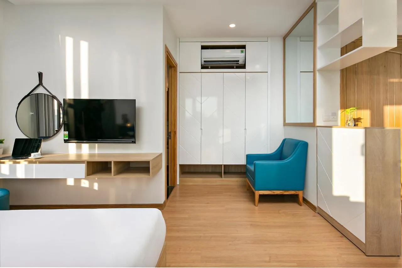 Апарт-отель Dolphin Hotel And Apartment Дананг